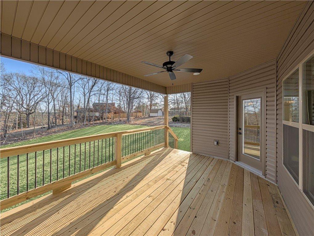 8 Highworth Lane, Bella Vista, AR 72714