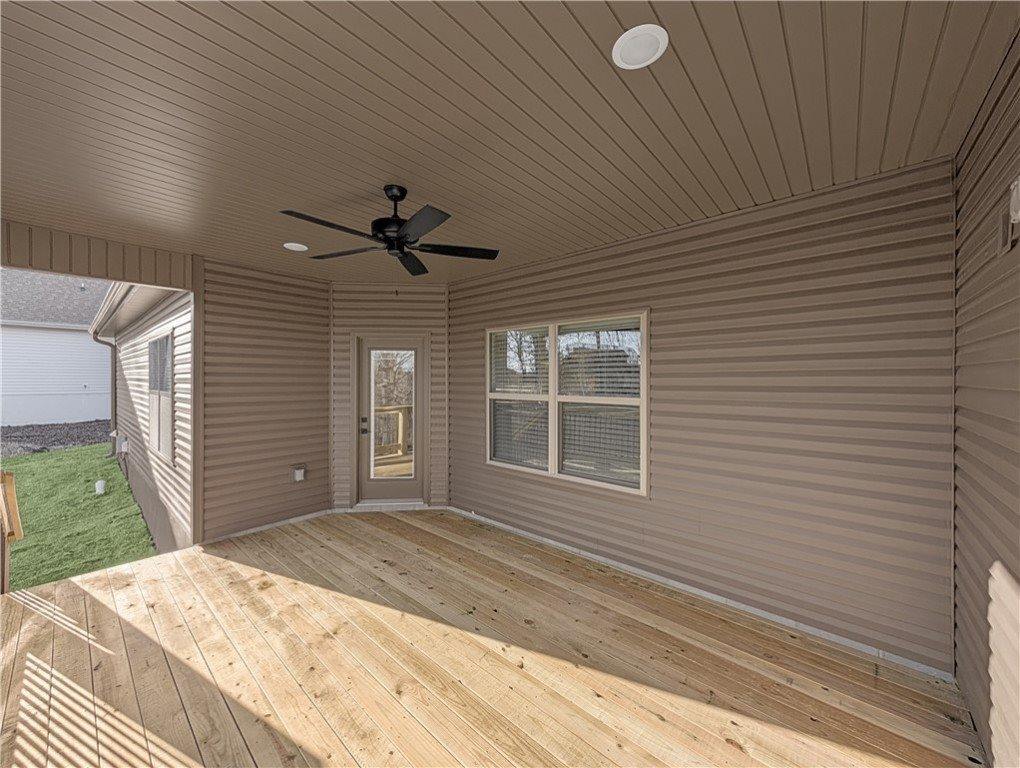 8 Highworth Lane, Bella Vista, AR 72714