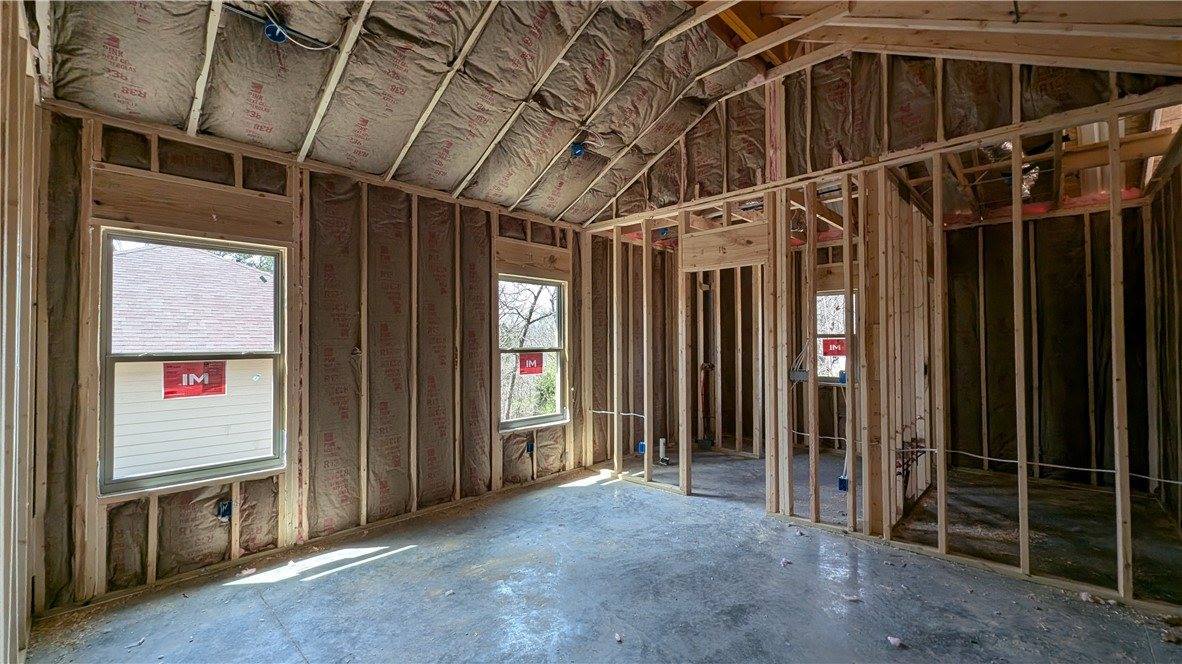 8 Highworth Lane, Bella Vista, AR 72714