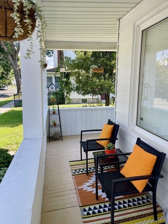 564 Springfield, Chicopee, MA 01013