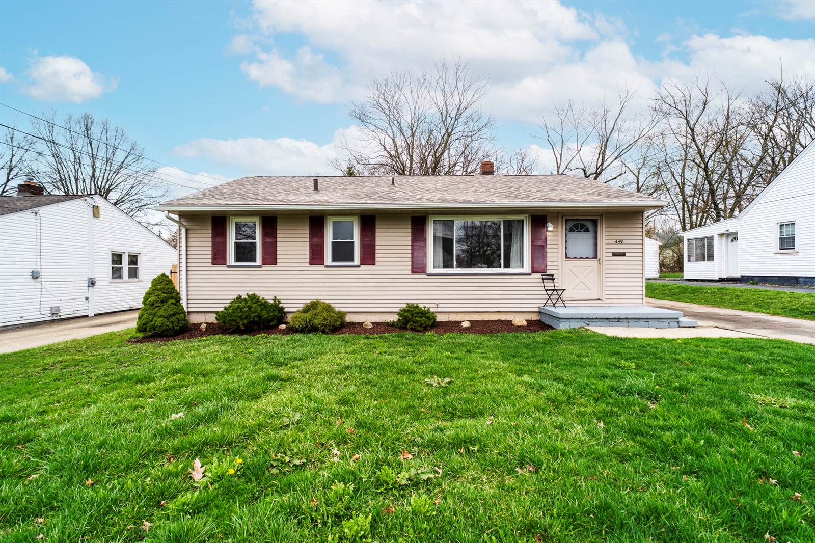 449 N Glenellen, Youngstown, OH 44509