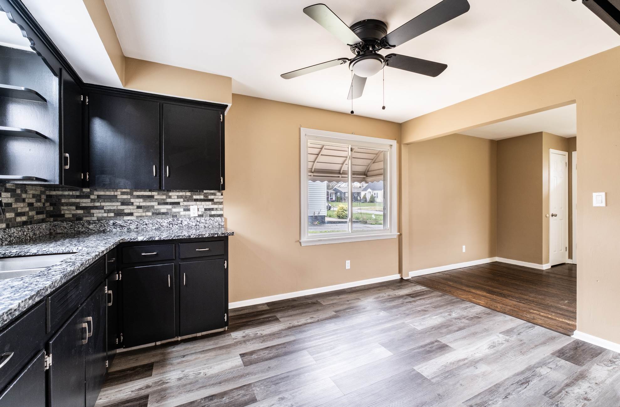 449 N Glenellen, Youngstown, OH 44509