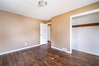 449 N Glenellen, Youngstown, OH 44509