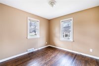 449 N Glenellen, Youngstown, OH 44509