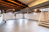 449 N Glenellen, Youngstown, OH 44509