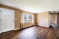 449 N Glenellen, Youngstown, OH 44509