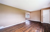 449 N Glenellen, Youngstown, OH 44509