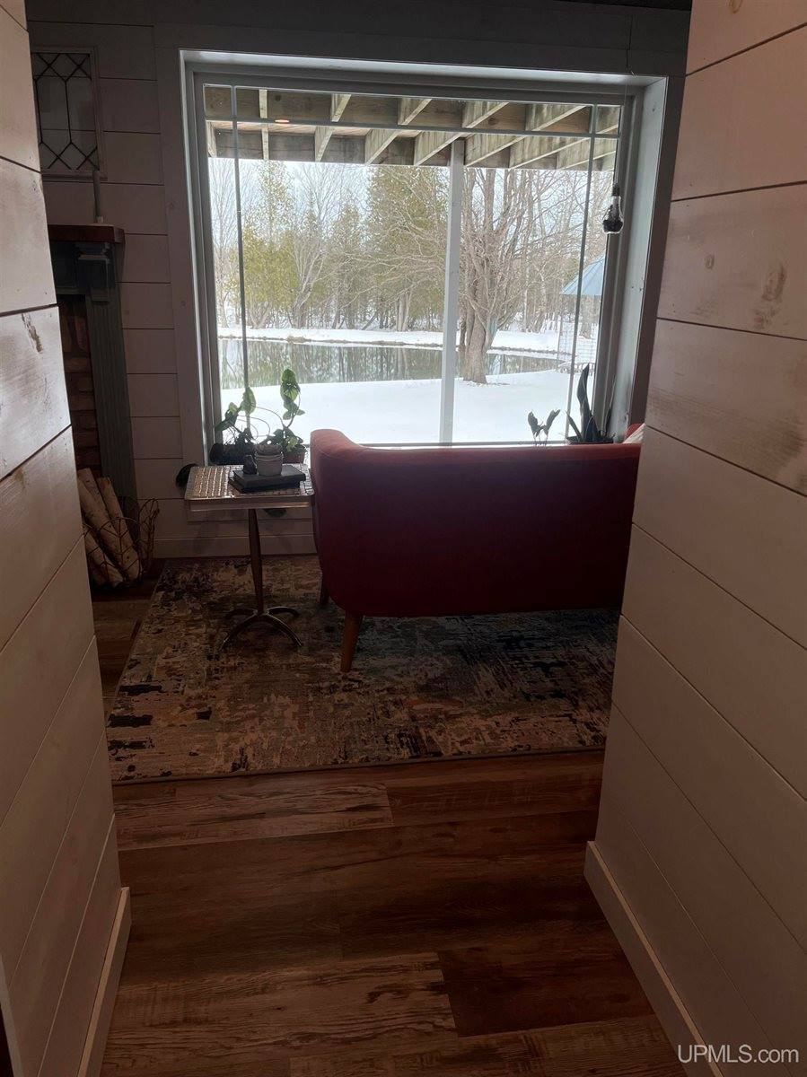 1904 E Kolpack Road, Skandia, MI 49855