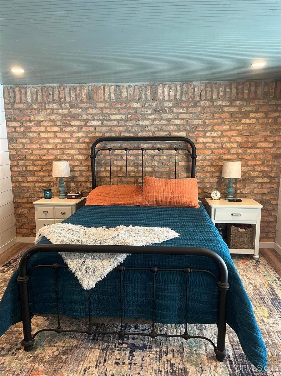 1904 E Kolpack Road, Skandia, MI 49855