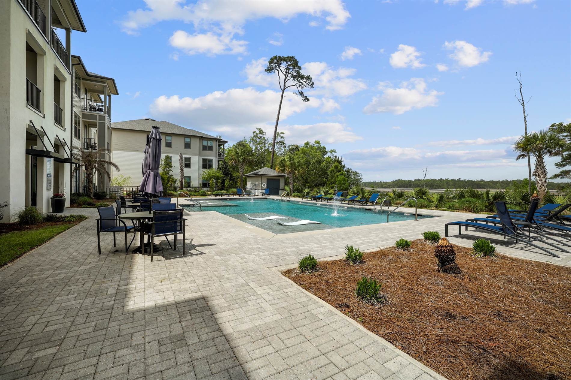 2501 Bienville Blvd #523, Ocean Springs, MS 39564