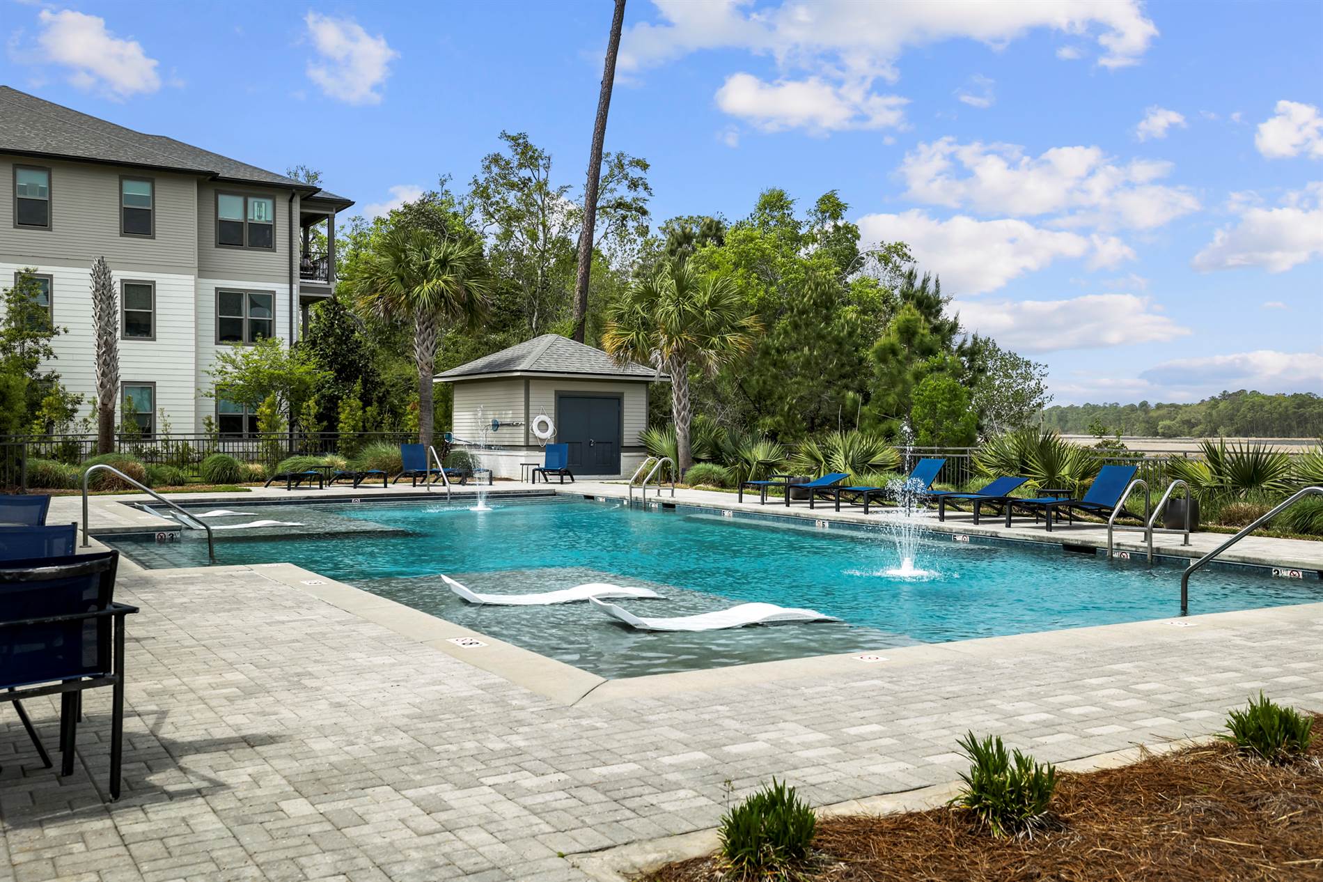 2501 Bienville Blvd #523, Ocean Springs, MS 39564