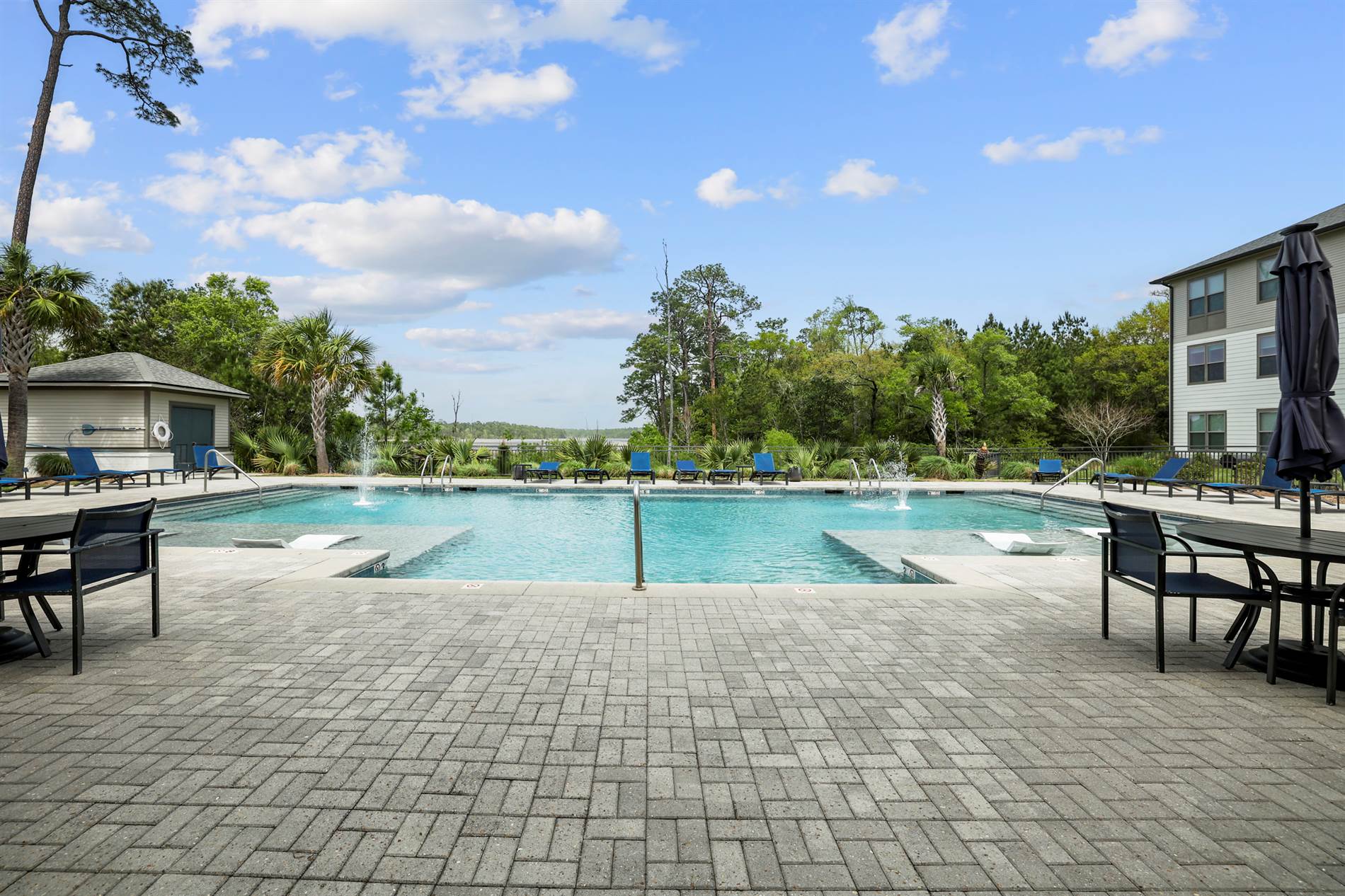 2501 Bienville Blvd #523, Ocean Springs, MS 39564