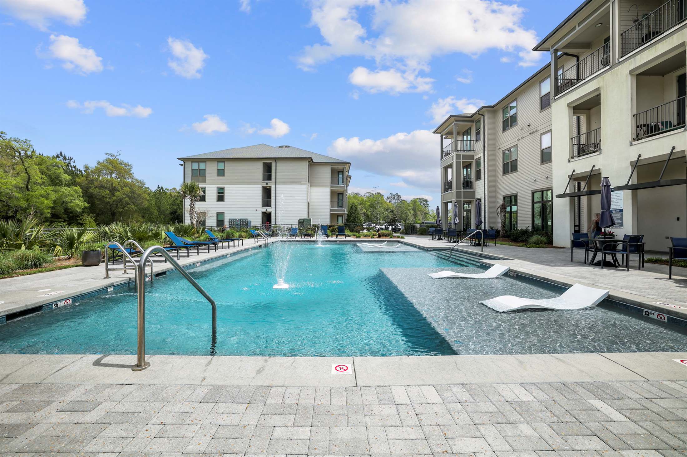2501 Bienville Blvd #523, Ocean Springs, MS 39564