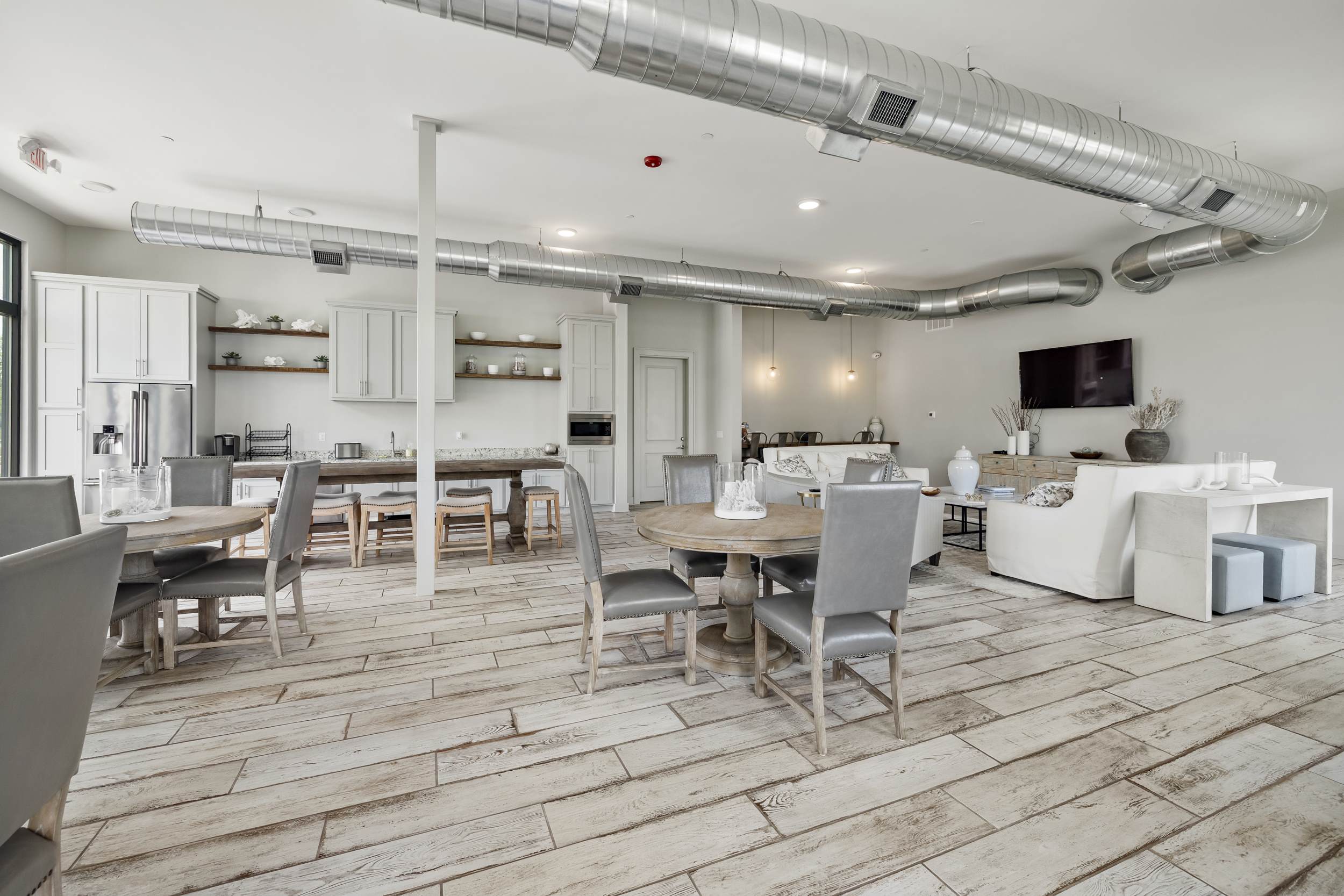 2501 Bienville Blvd #523, Ocean Springs, MS 39564
