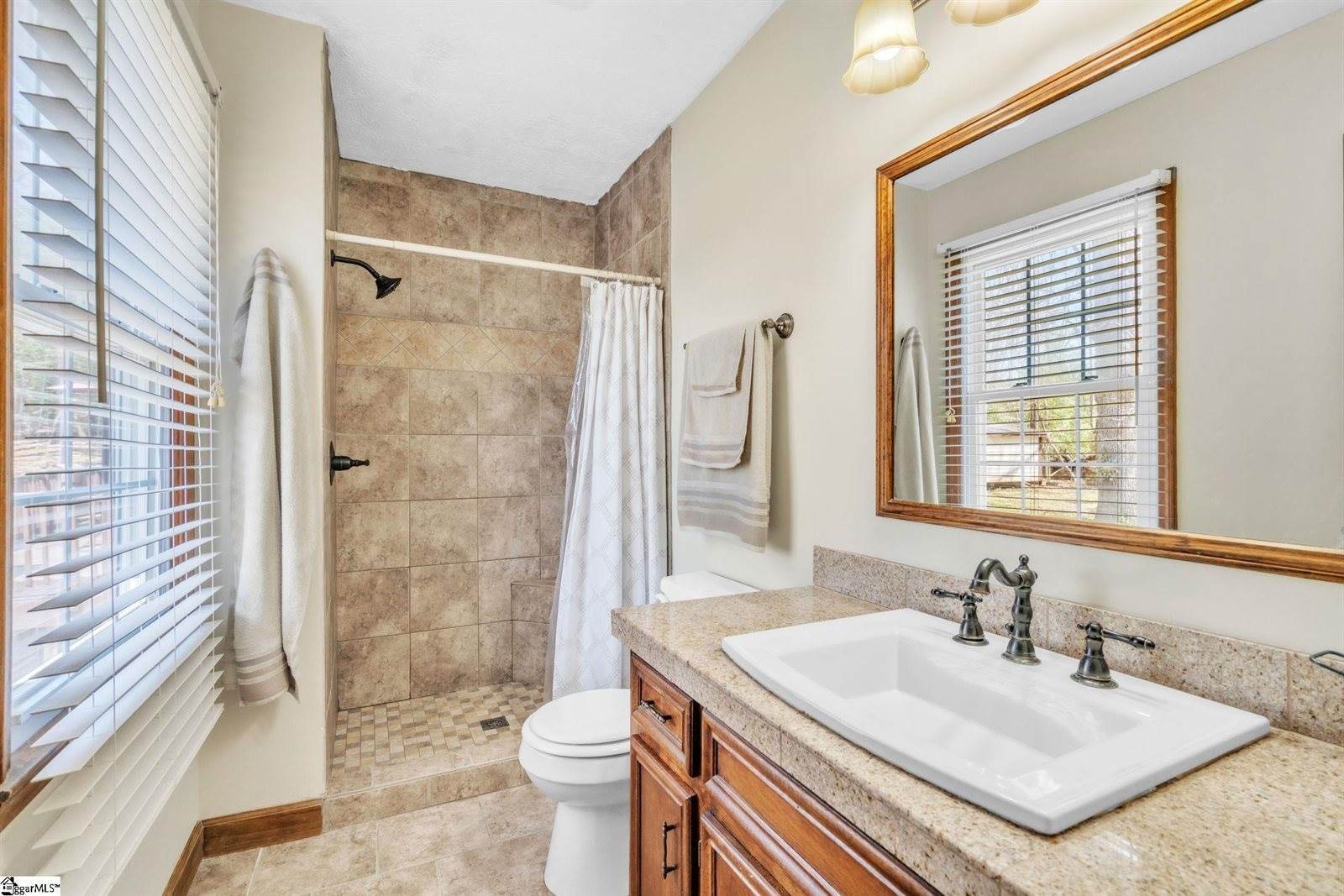 80 Carolina, Fountain Inn, SC 29644