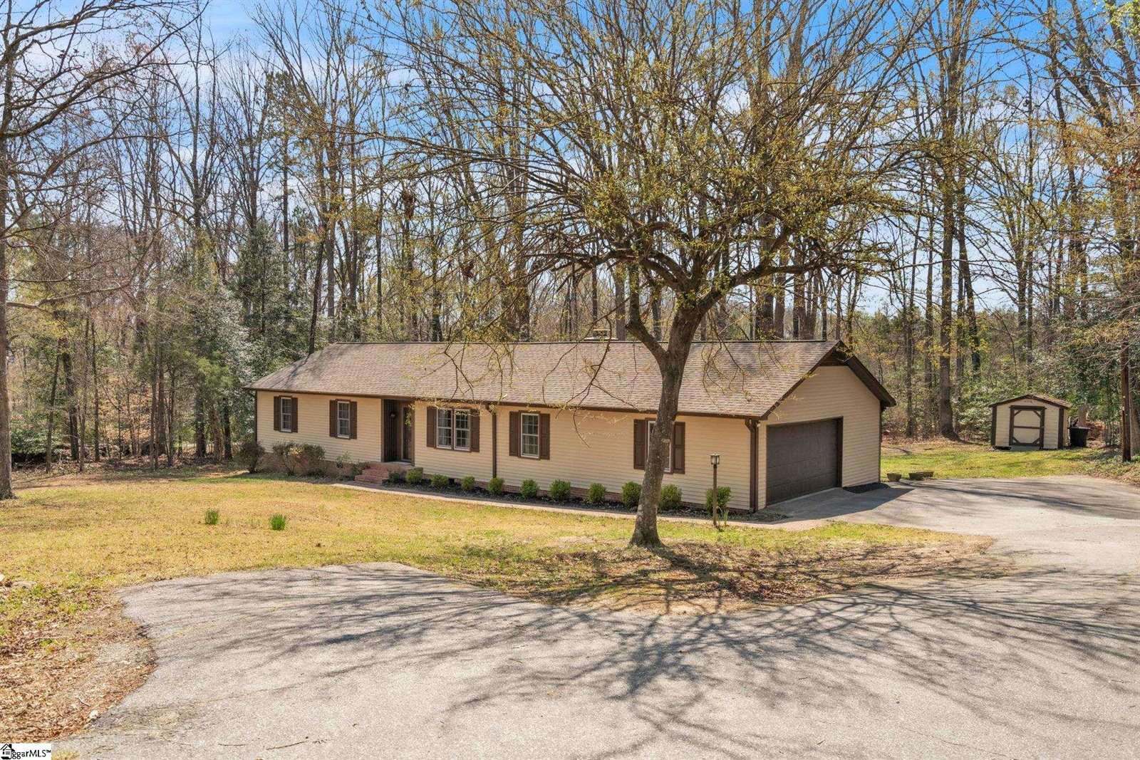 80 Carolina, Fountain Inn, SC 29644