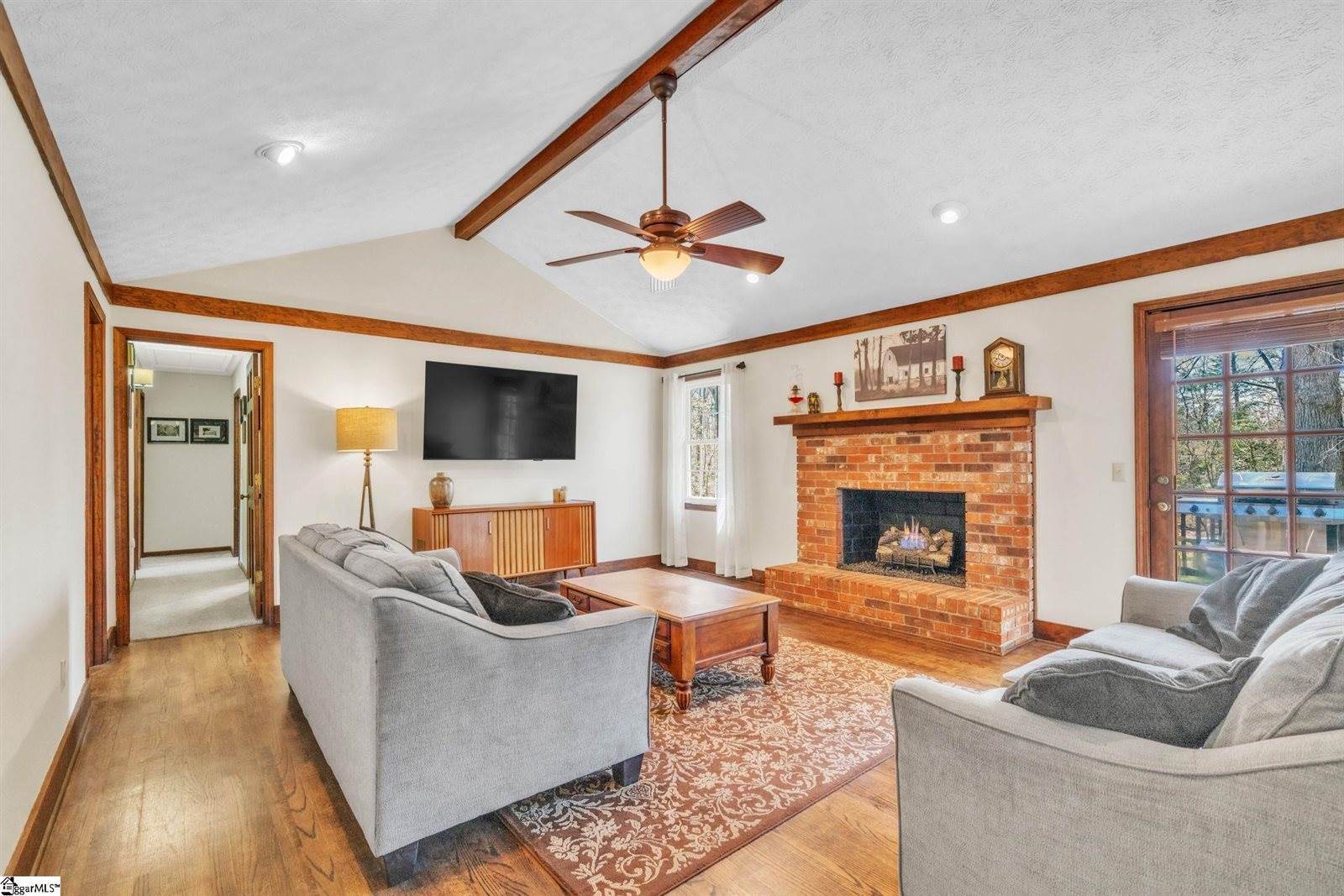 80 Carolina, Fountain Inn, SC 29644