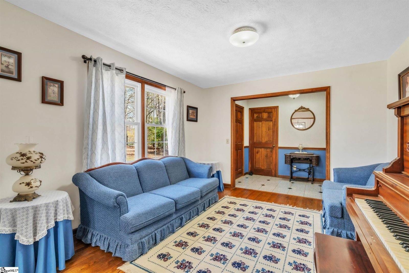 80 Carolina, Fountain Inn, SC 29644