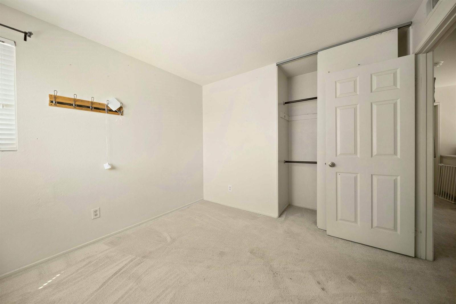 2535 Overland Avenue, Lancaster, CA 93536