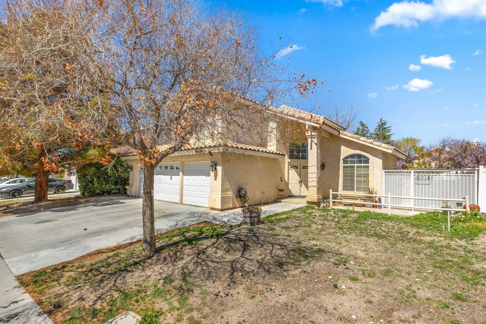 2535 Overland Avenue, Lancaster, CA 93536