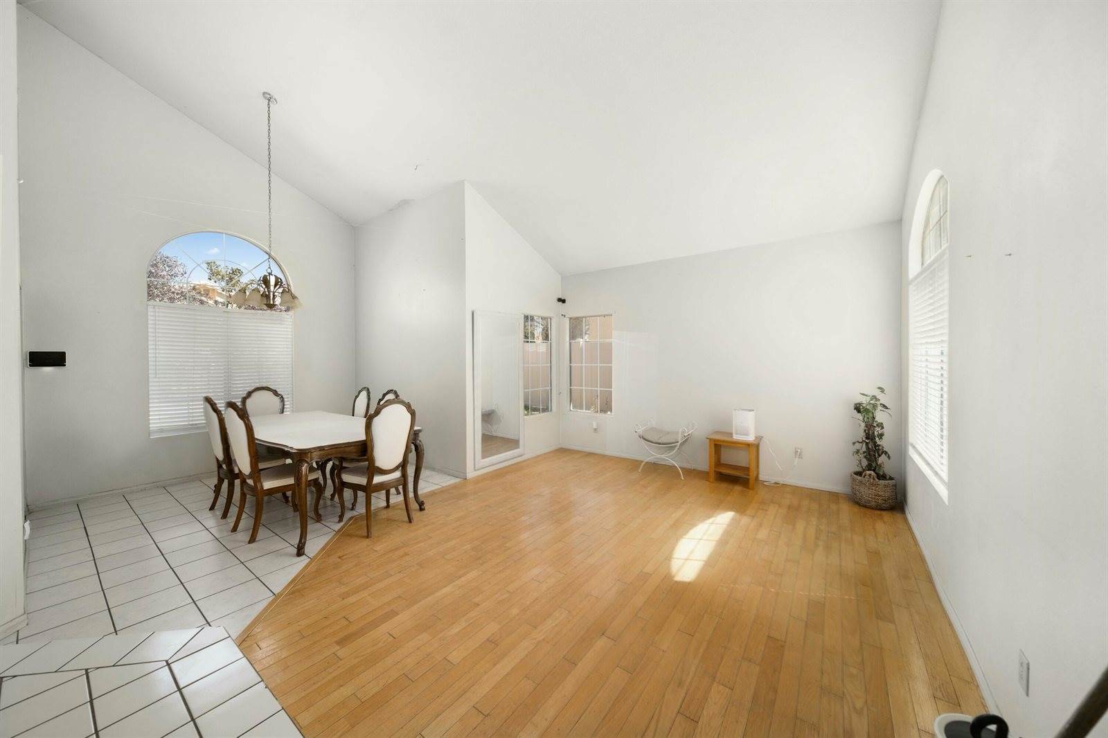 2535 Overland Avenue, Lancaster, CA 93536