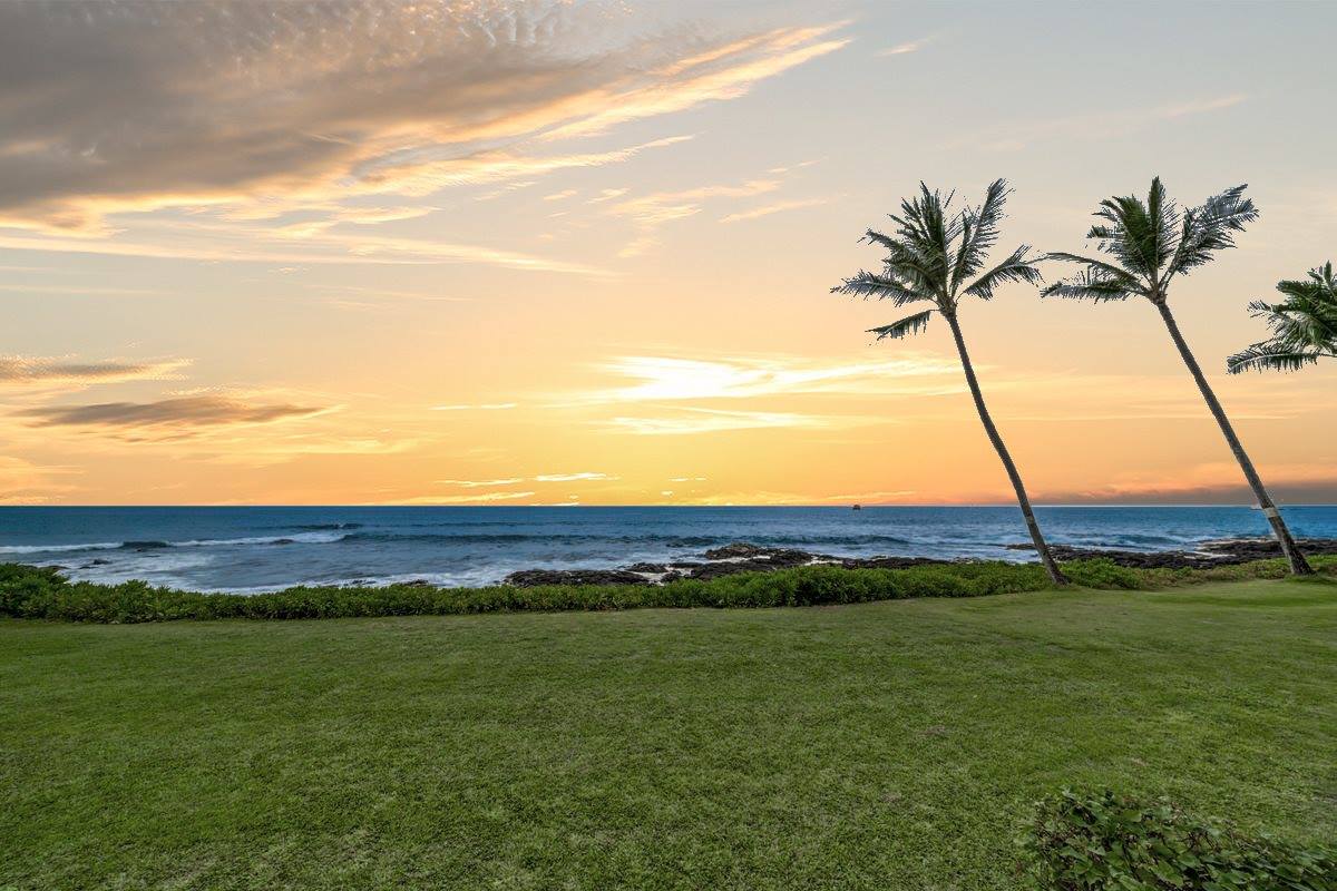 75-5888 Alii Dr, Kailua-Kona, HI 96740