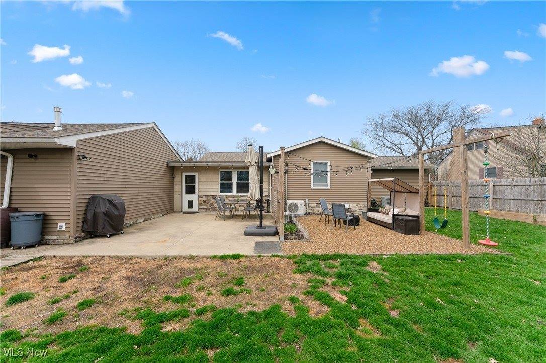 26 Deeringwood Drive, New Middletown, OH 44442