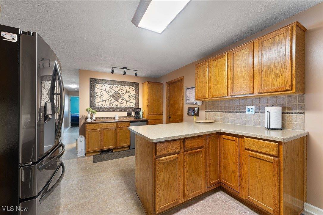 26 Deeringwood Drive, New Middletown, OH 44442