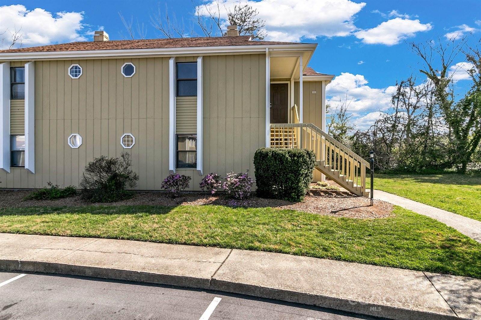 110 Heywood Road, Arden, NC 28704