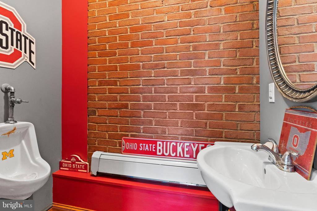 218 North 27TH Street, Camp Hill, PA 17011