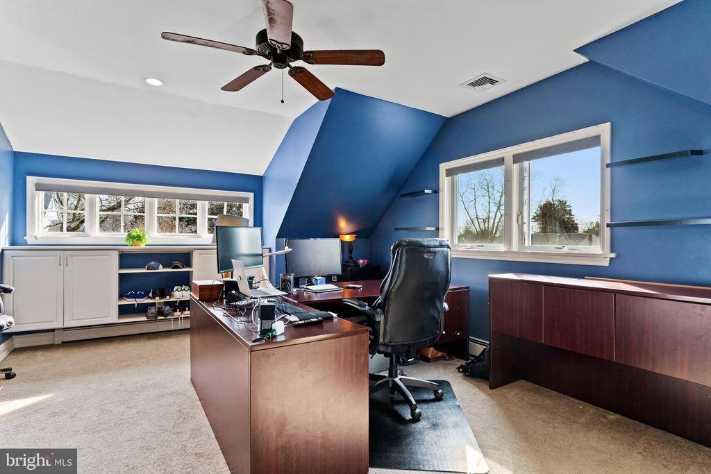 218 North 27TH Street, Camp Hill, PA 17011