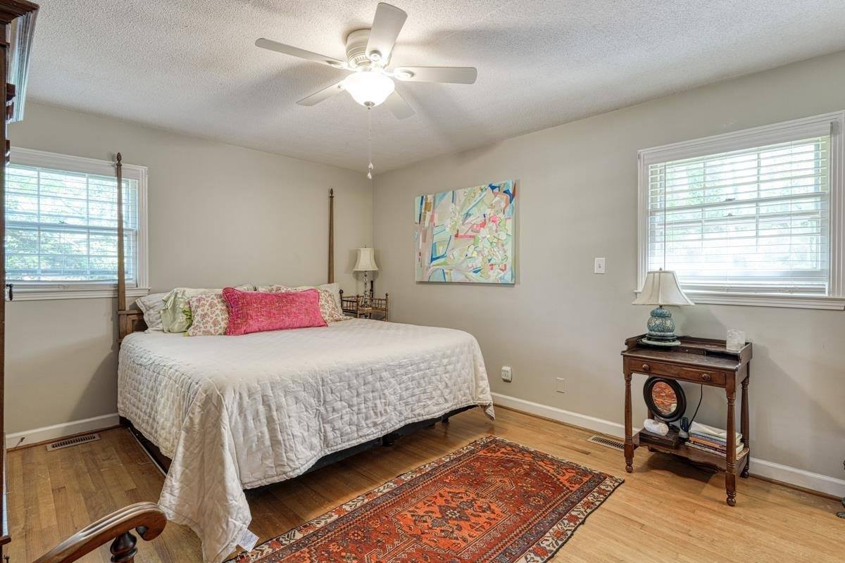 221 Lakewood, Spartanburg, SC 29302