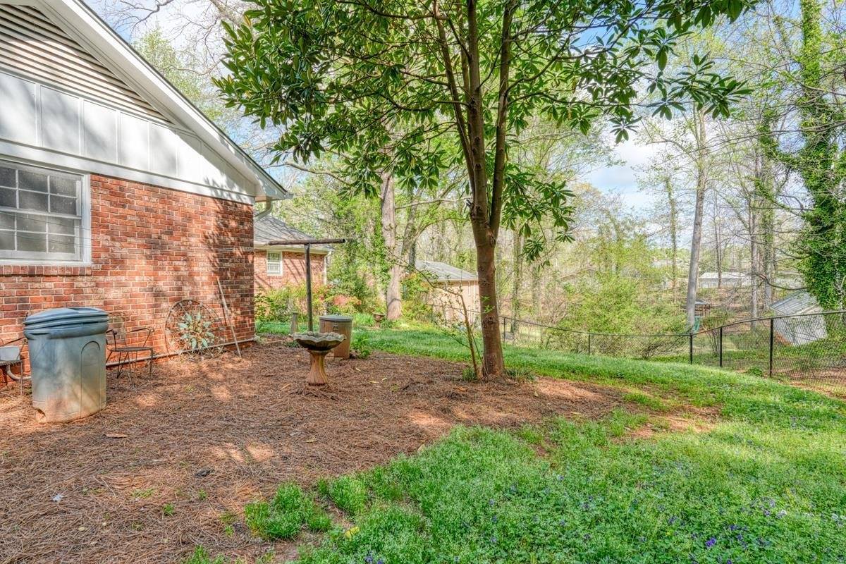 221 Lakewood, Spartanburg, SC 29302