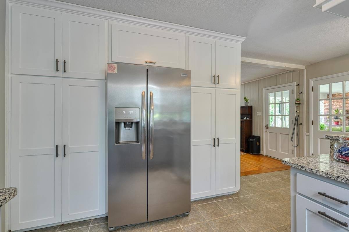 221 Lakewood, Spartanburg, SC 29302