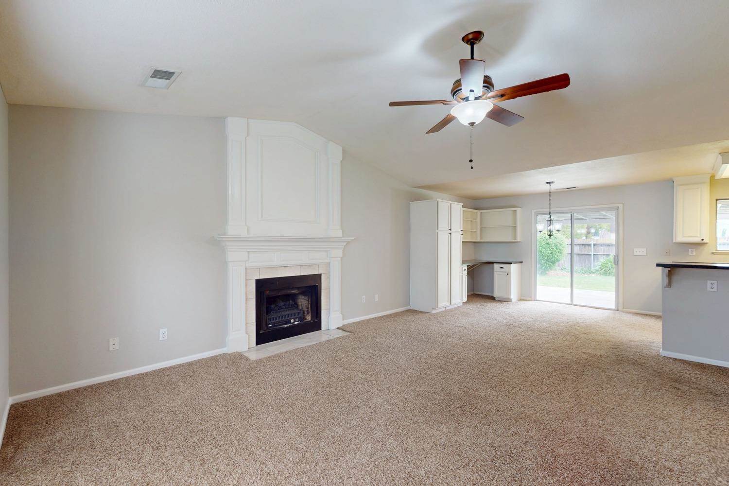 1748 Harbor Town Drive, Yuba City, CA 95993