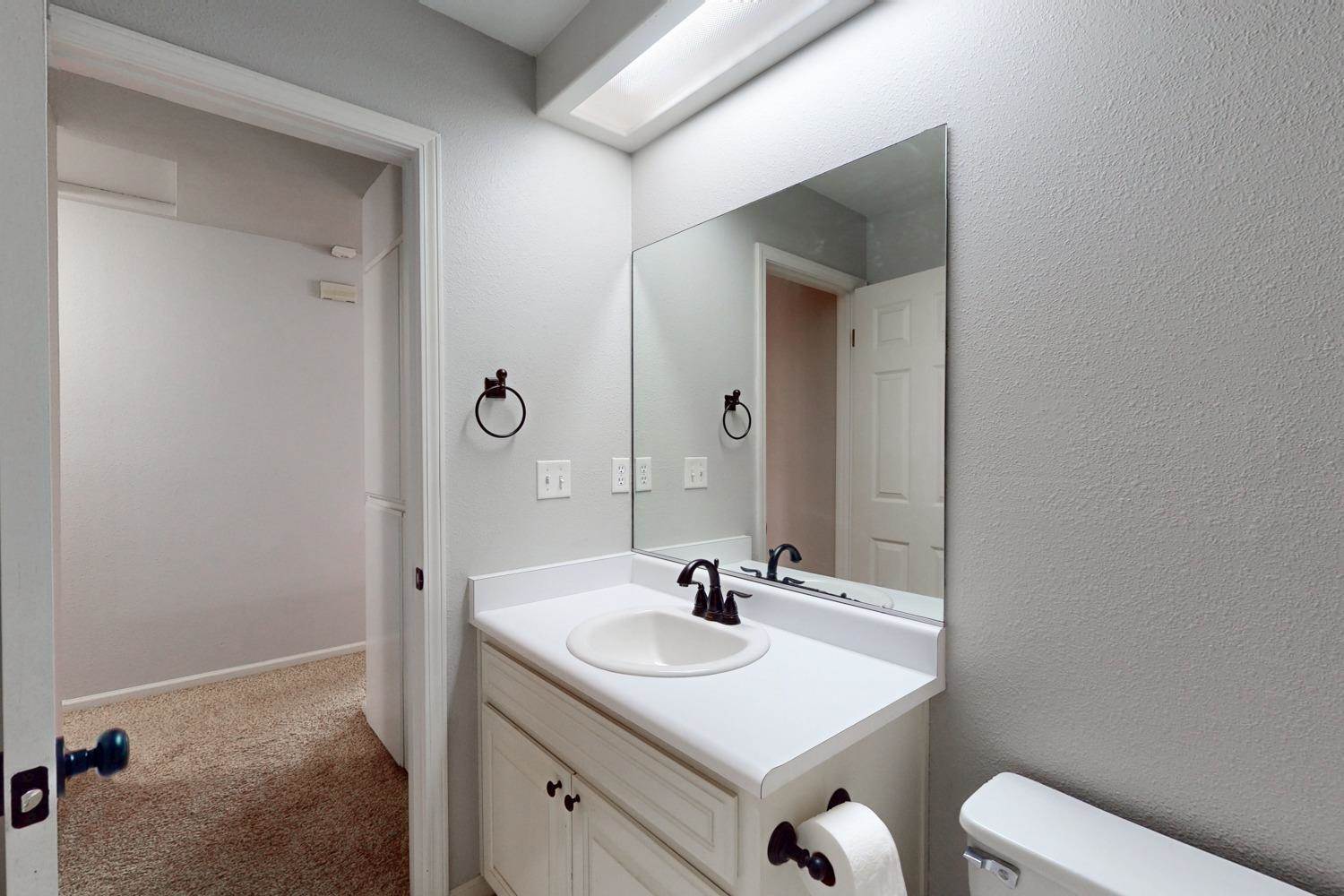 1748 Harbor Town Drive, Yuba City, CA 95993