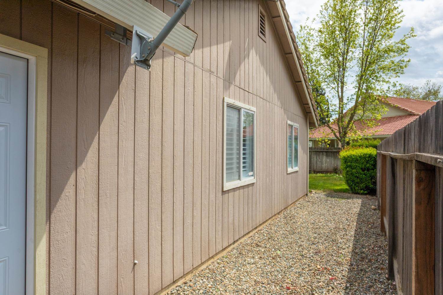 1748 Harbor Town Drive, Yuba City, CA 95993