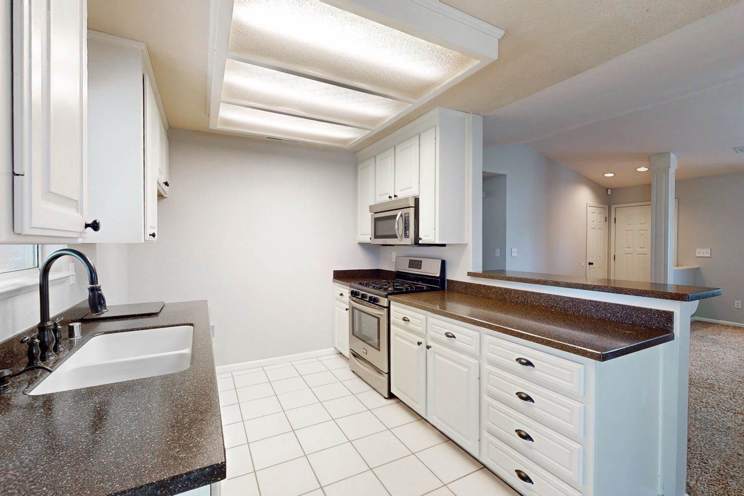 1748 Harbor Town Drive, Yuba City, CA 95993