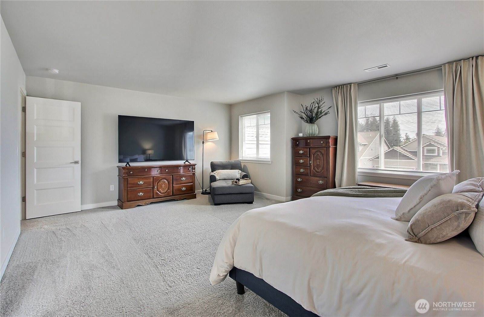 731 Natalee Jo Street SE, Lacey, WA 98513