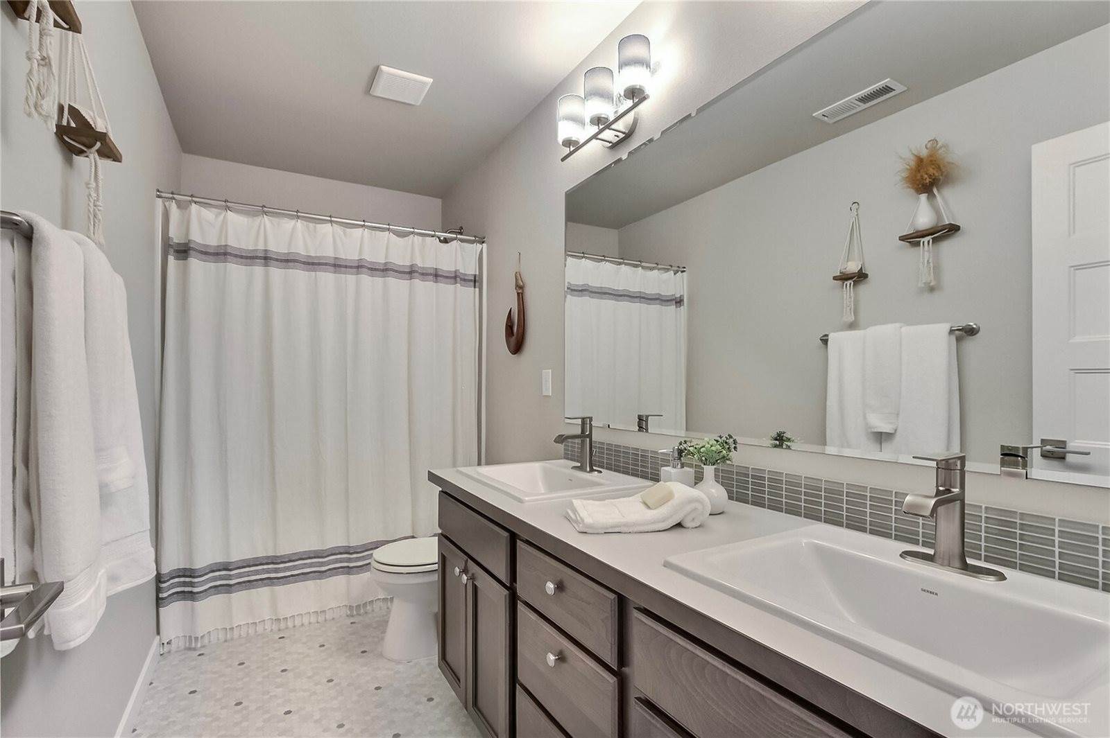 731 Natalee Jo Street SE, Lacey, WA 98513