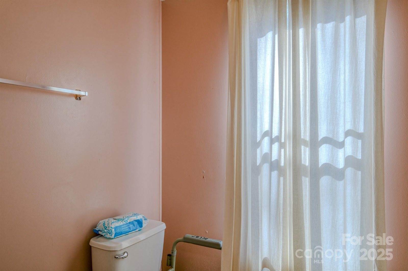 5 Anthony Court, Swannanoa, NC 28778