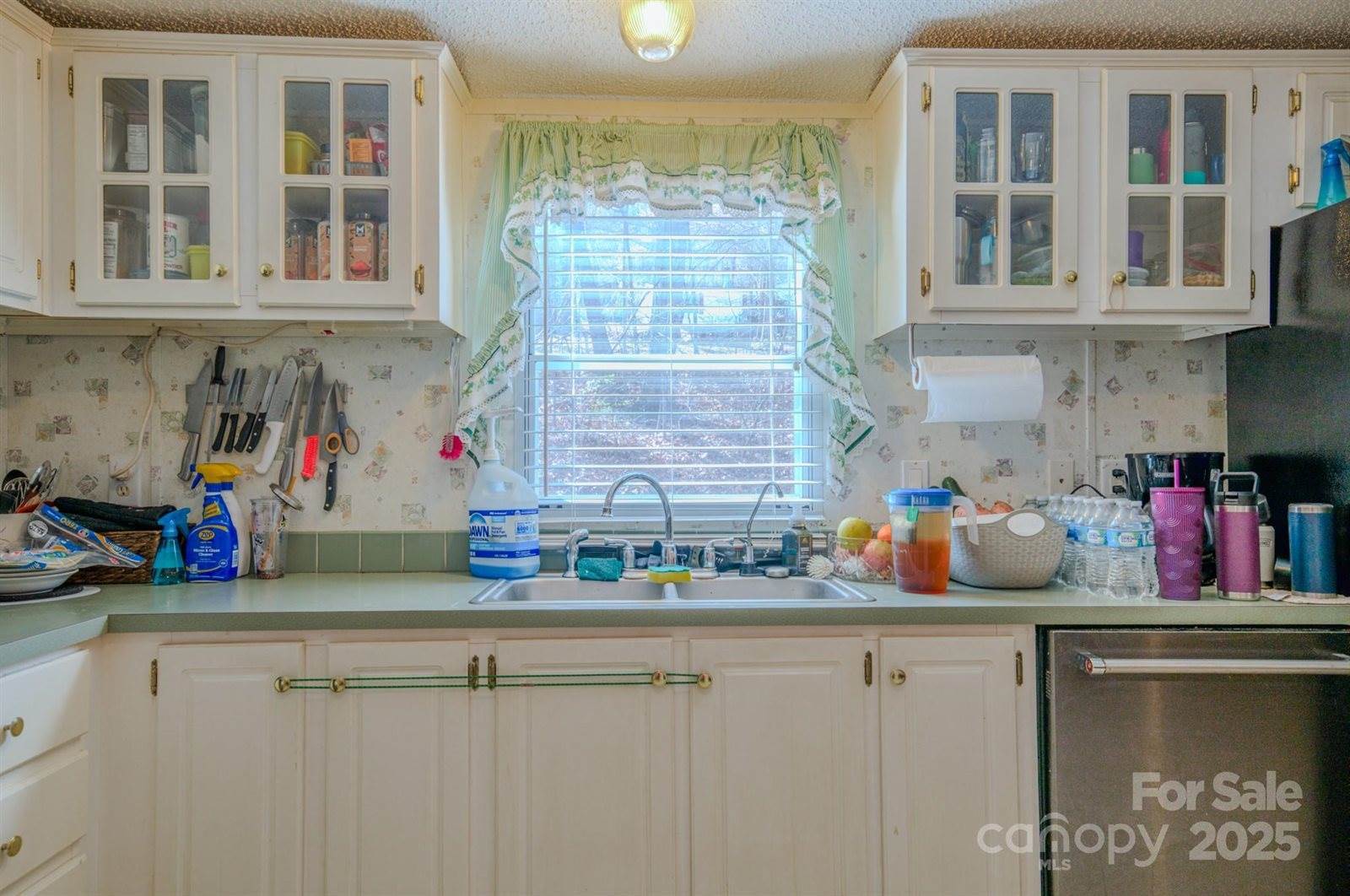 5 Anthony Court, Swannanoa, NC 28778