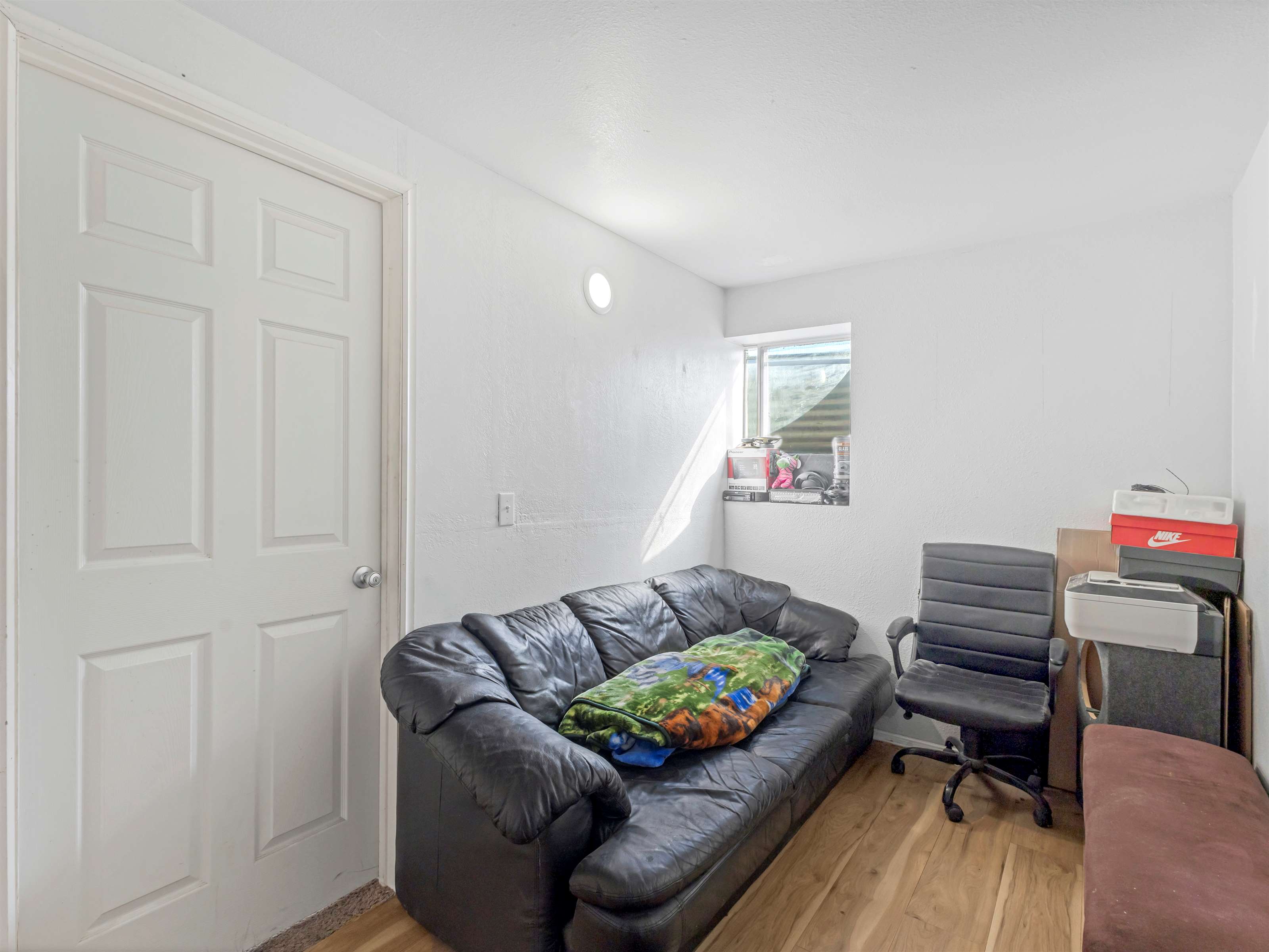 5096 South Jedediah Dr, Salt Lake City, UT 84118