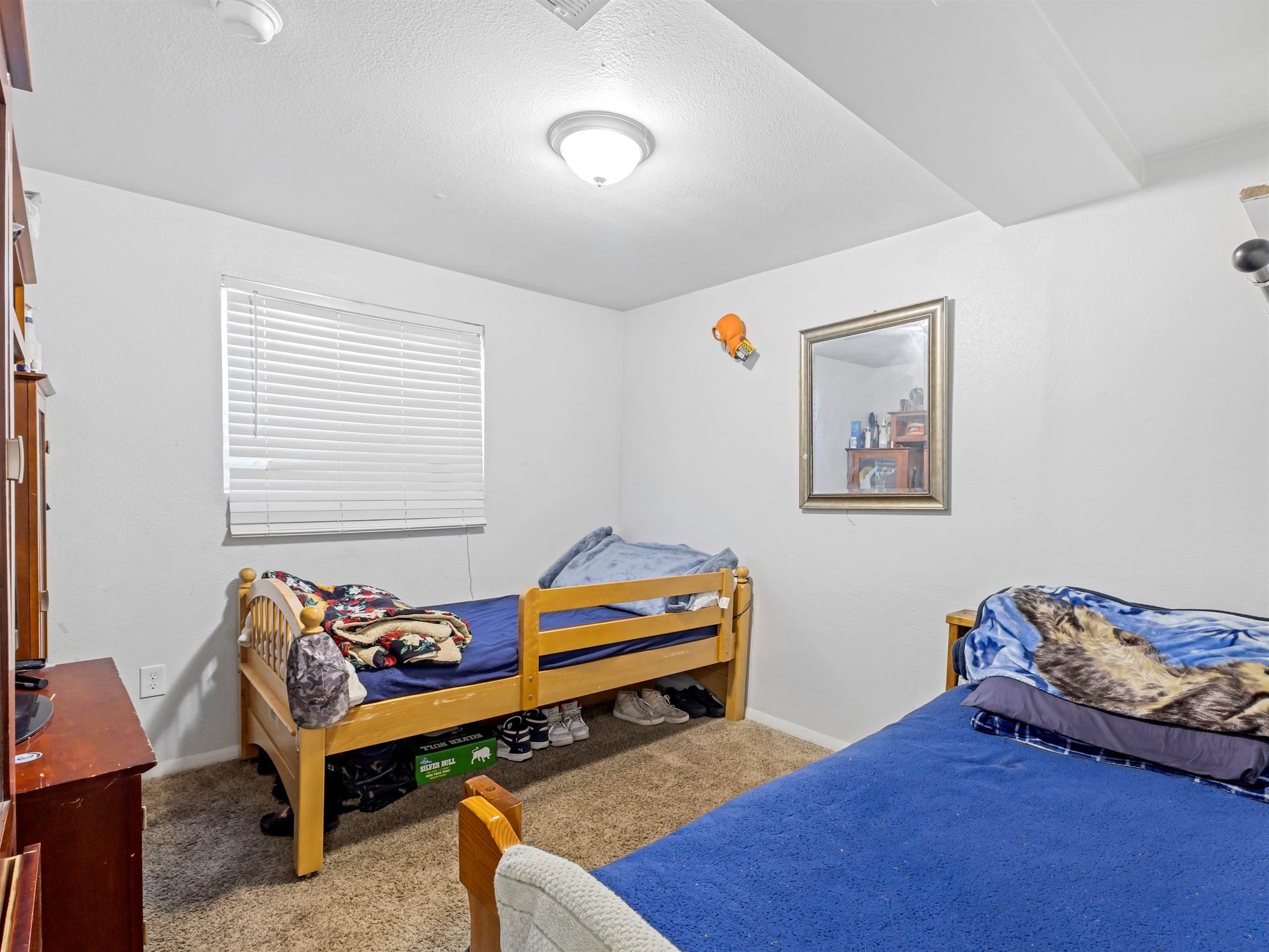 5096 South Jedediah Dr, Salt Lake City, UT 84118