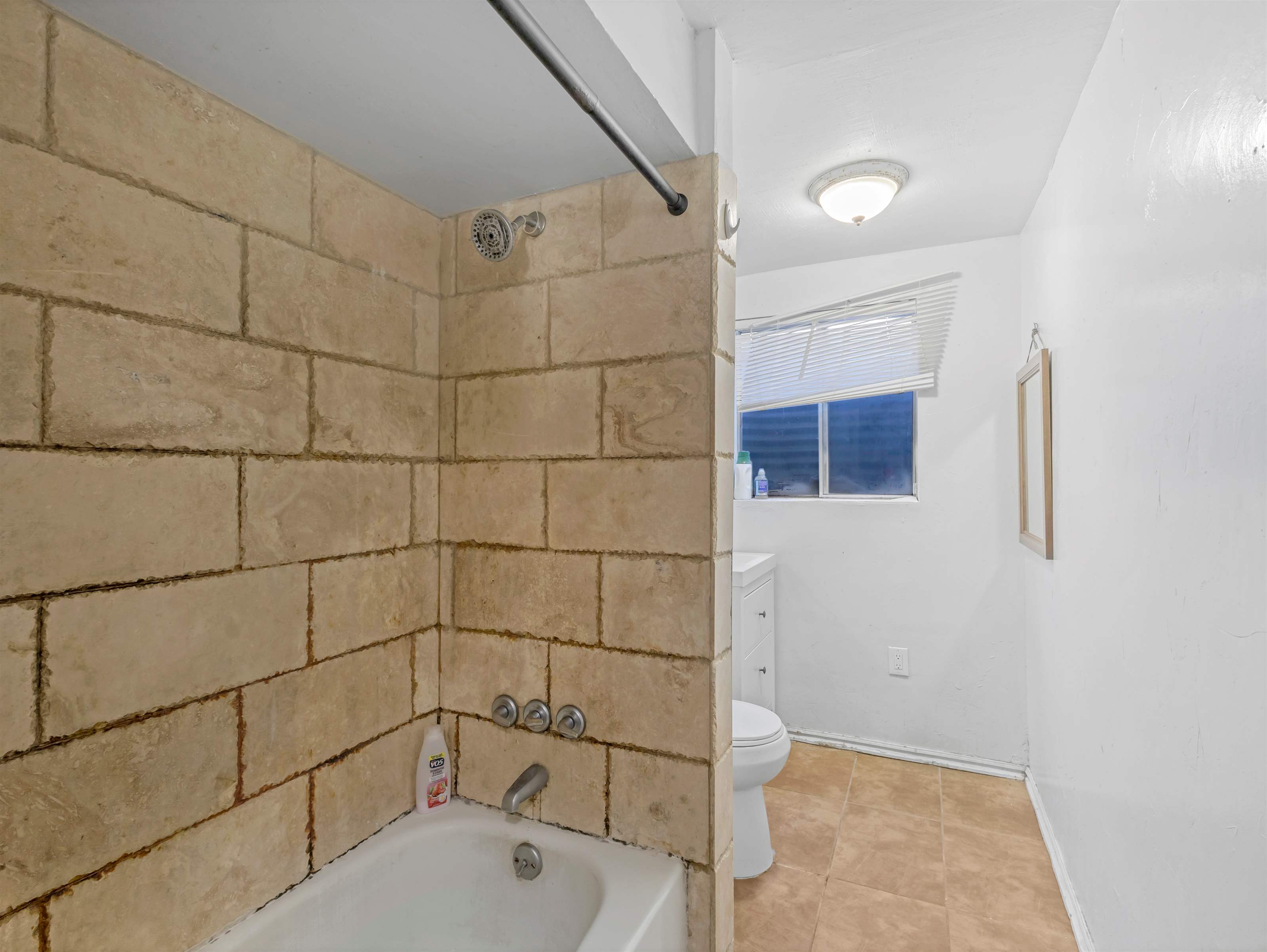 5096 South Jedediah Dr, Salt Lake City, UT 84118