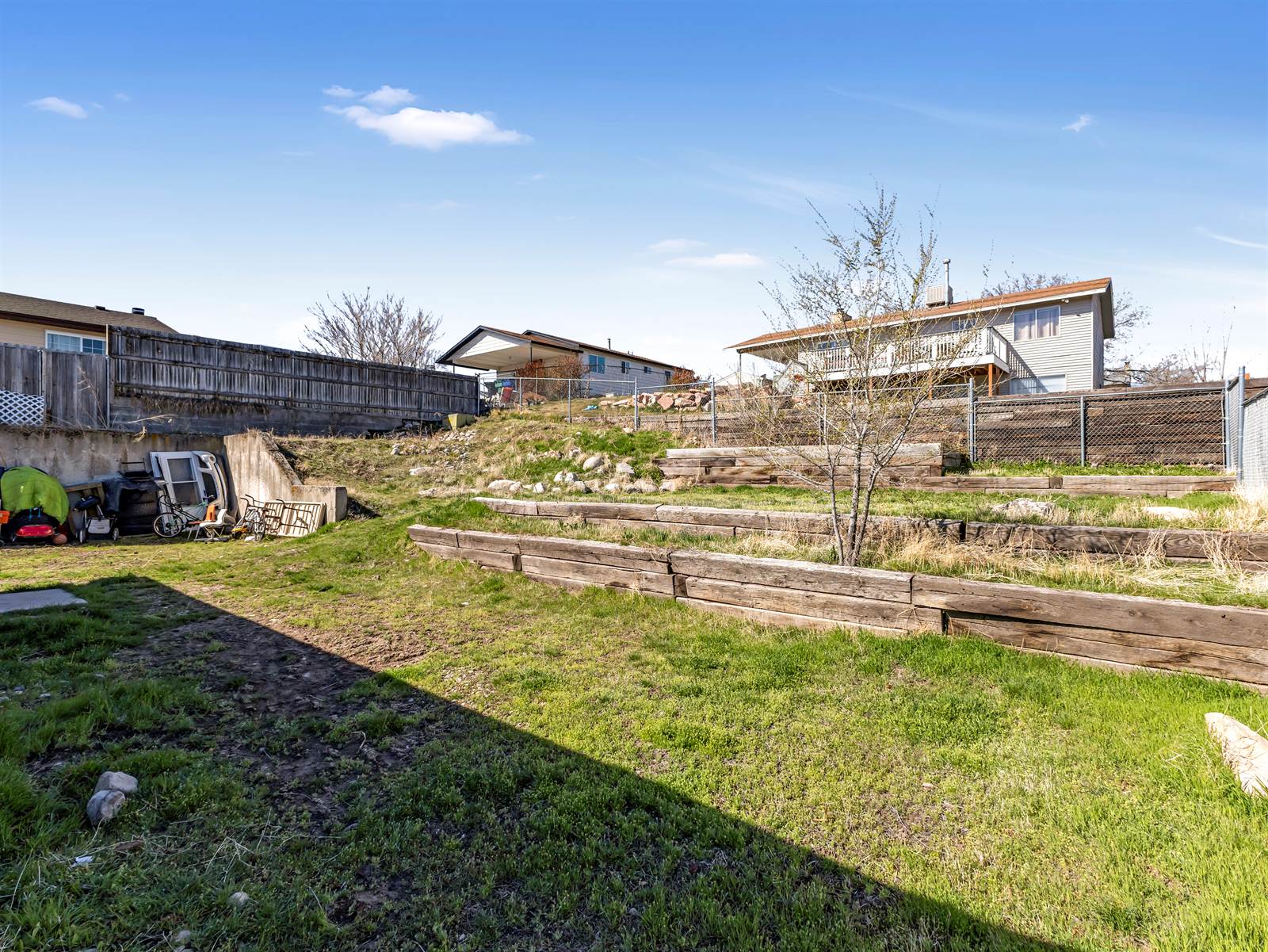 5096 South Jedediah Dr, Salt Lake City, UT 84118