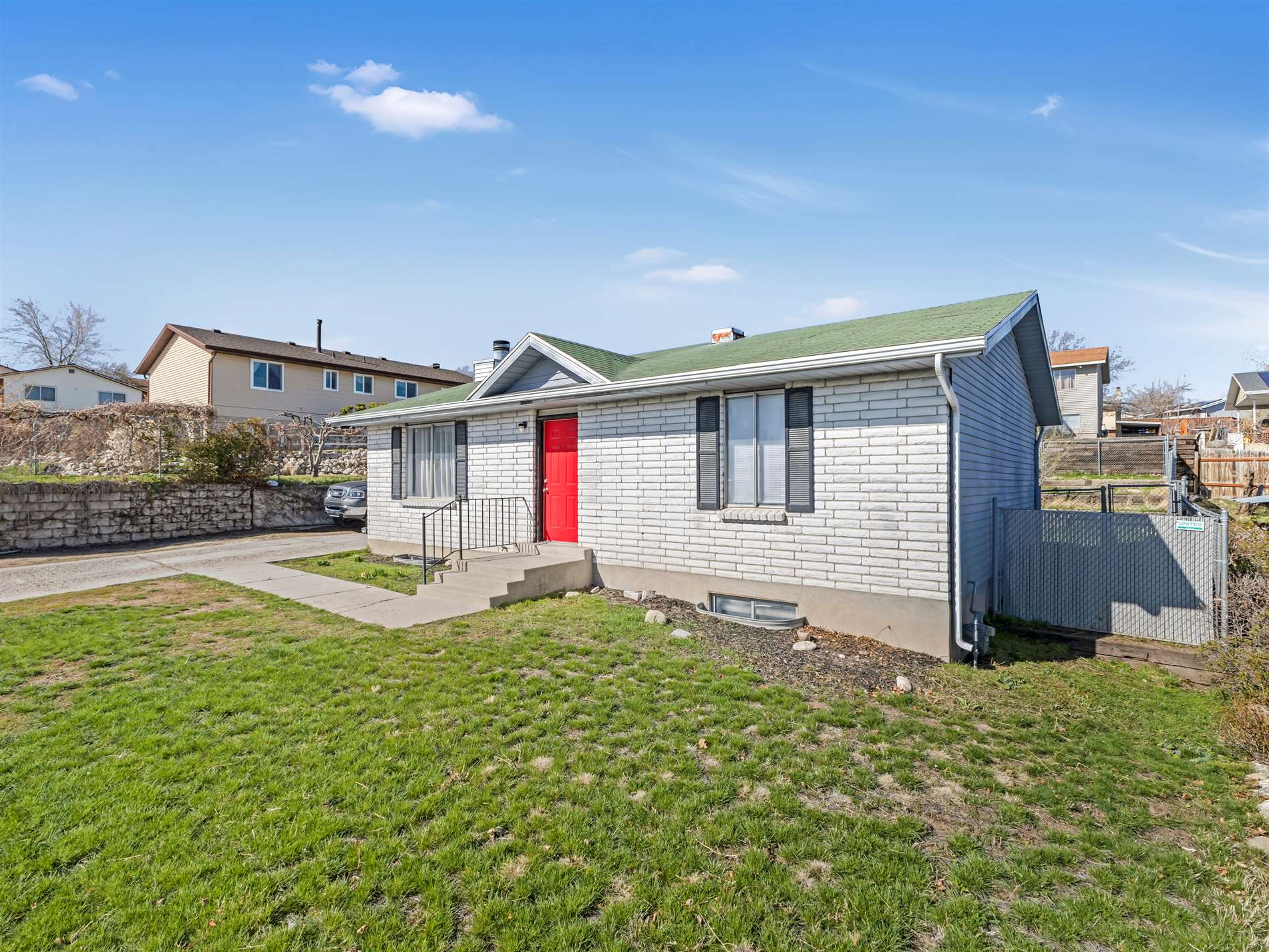 5096 South Jedediah Dr, Salt Lake City, UT 84118