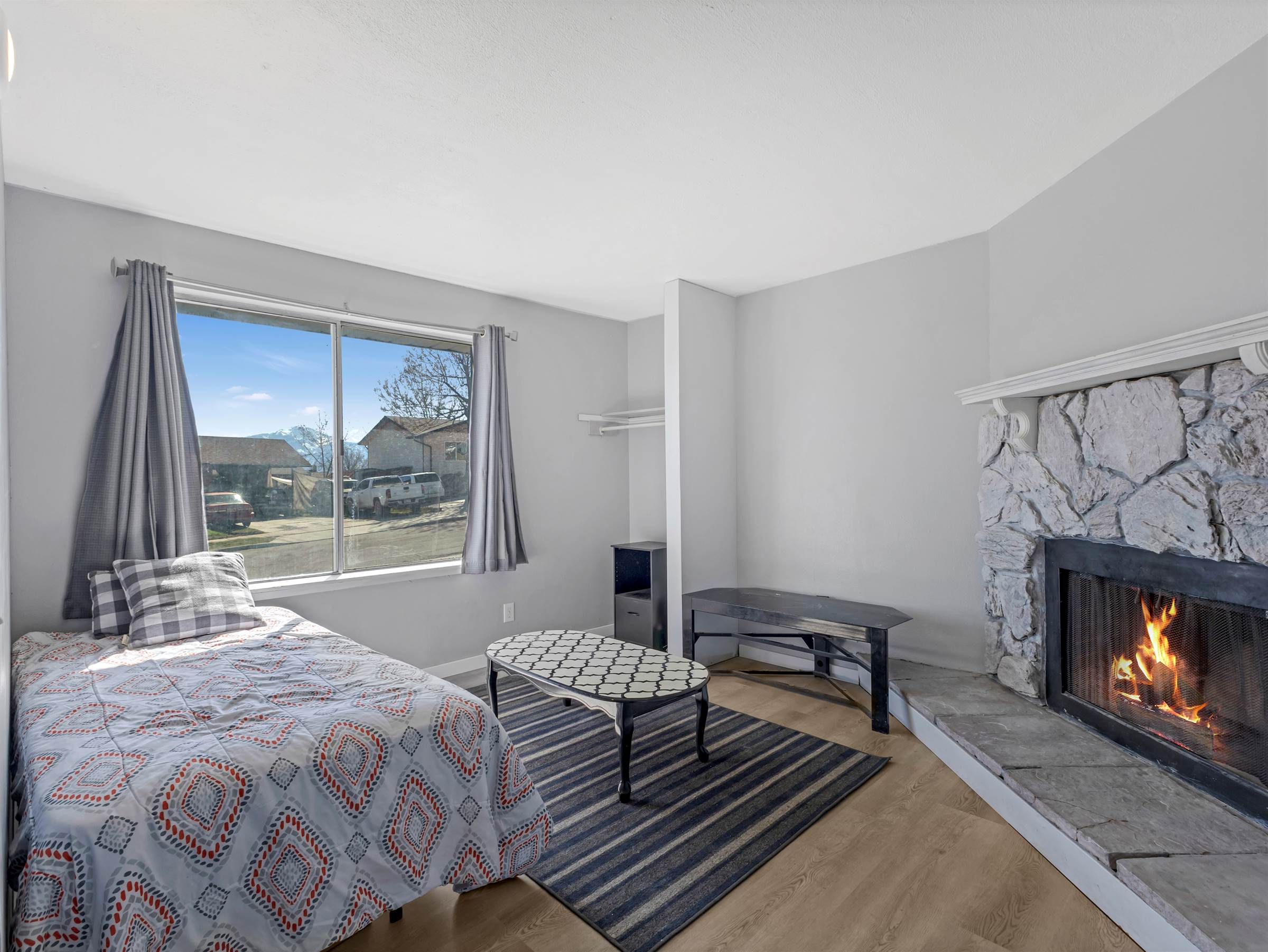 5096 South Jedediah Dr, Salt Lake City, UT 84118