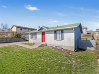 5096 South Jedediah Dr, Salt Lake City, UT 84118