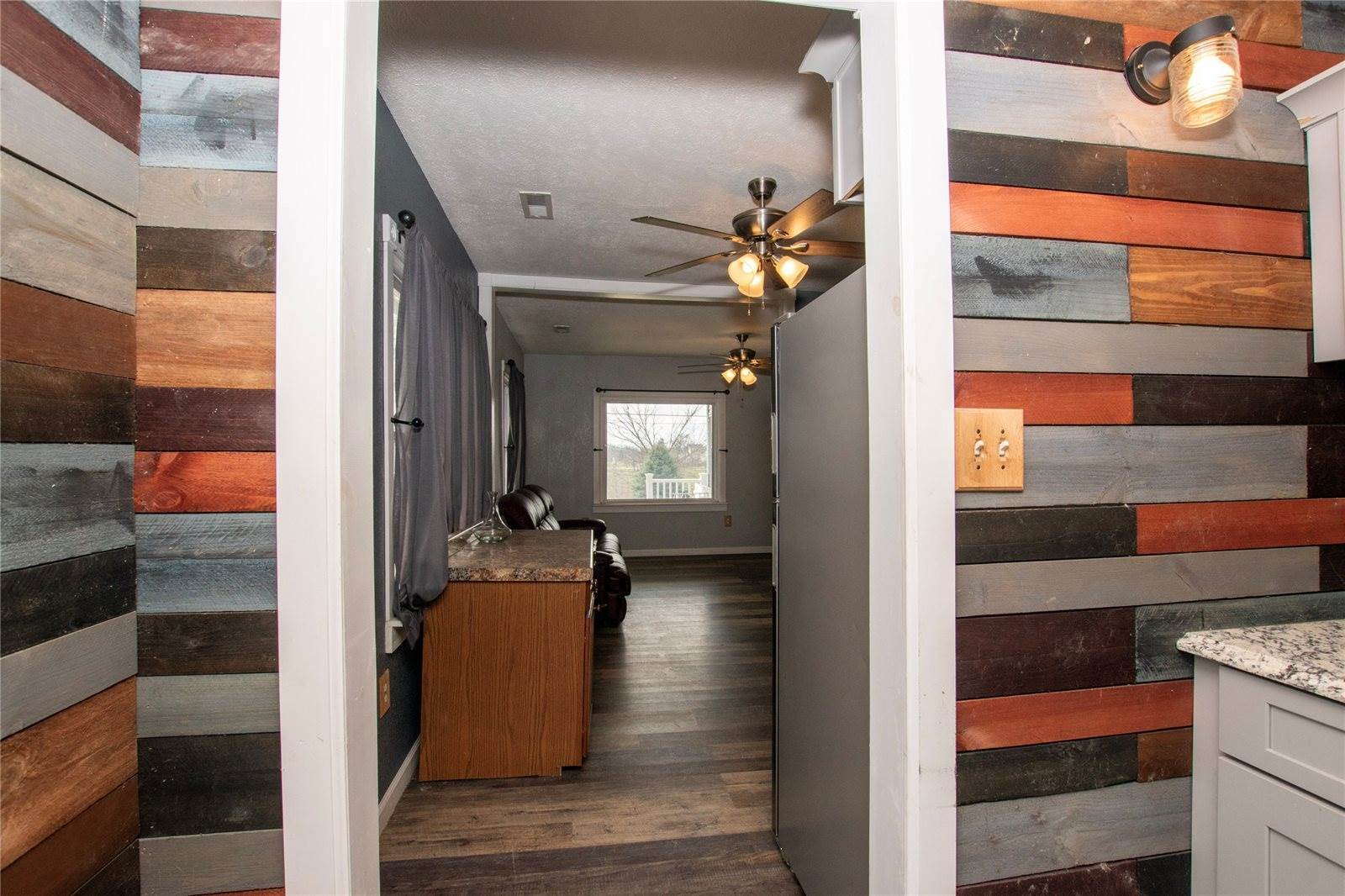 816 East 7th Street South, Newton, IA 50208
